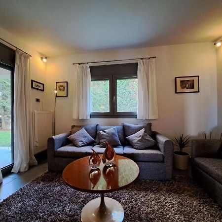 Flat With Garden In Ioannina Apartment Luaran gambar