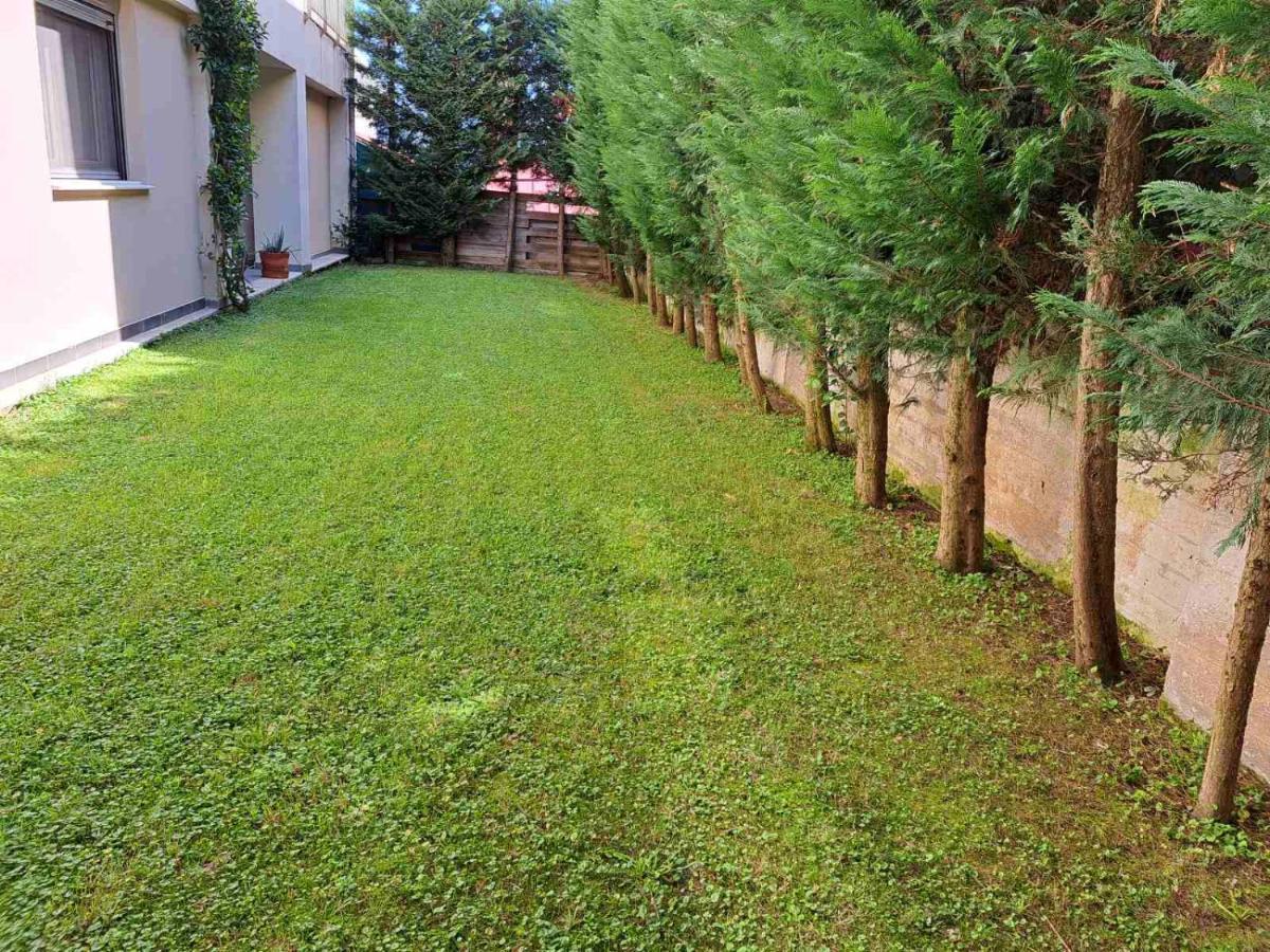Flat With Garden In Ioannina Apartment Luaran gambar