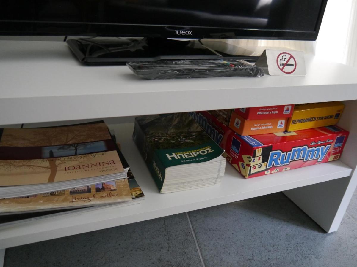 Flat With Garden In Ioannina Apartment Luaran gambar